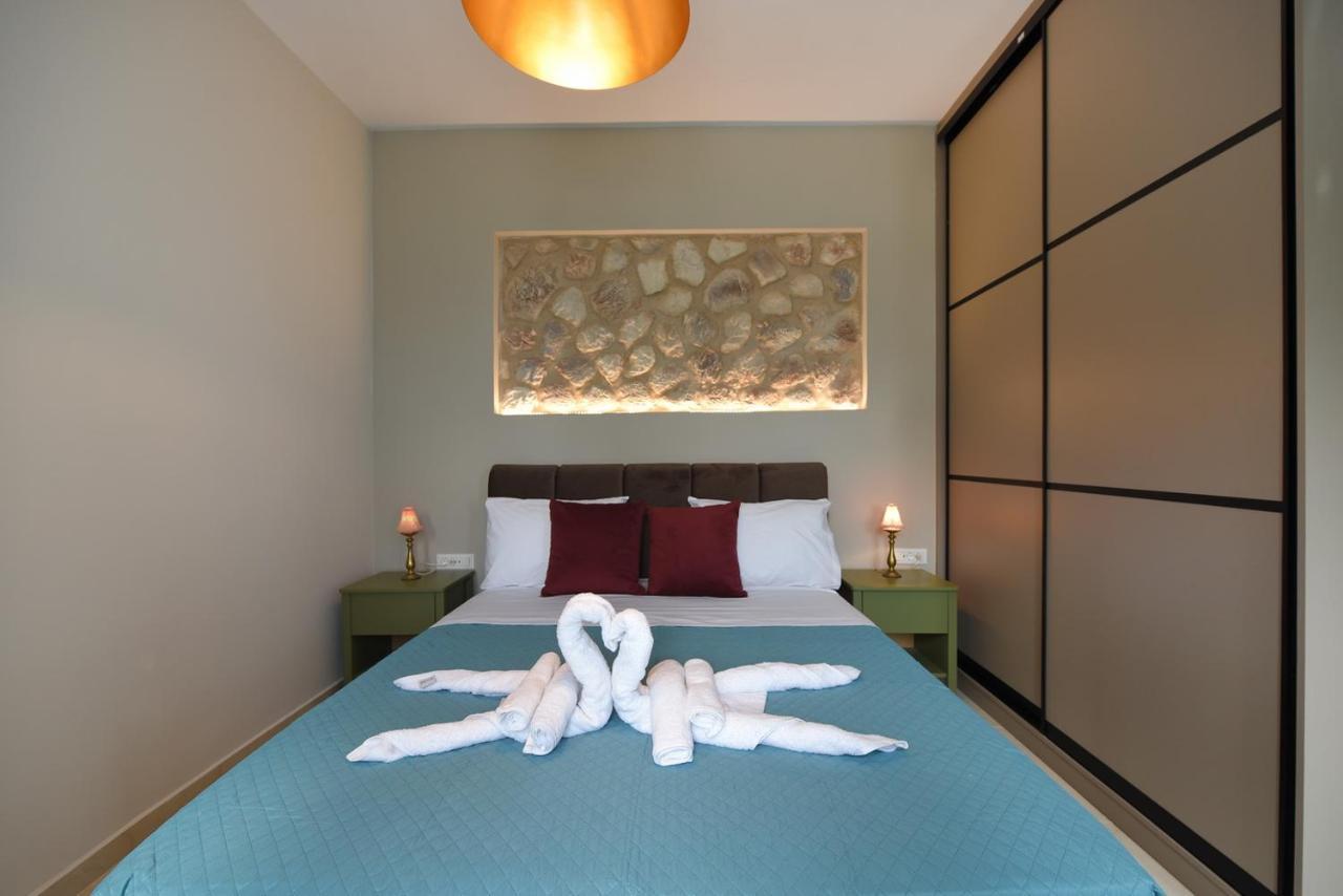 Syrene Luxury Suites Ermoupoli Exterior photo